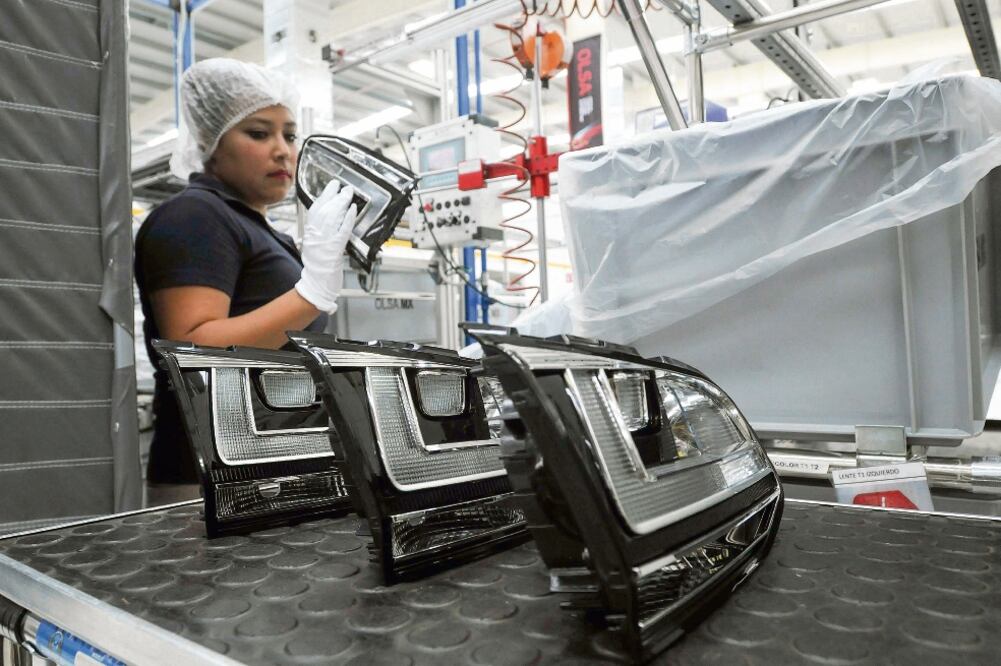 La industria de autopartes no ha reducido empleos y anticipa cerrar con 893 mil trabajos en 2019, pese a la caída en la producción de vehículos. Foto/ARCHIVO EL UNIVERSAL