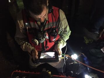 Crónica. Una cámara que brinda video, oxígeno... y esperanza