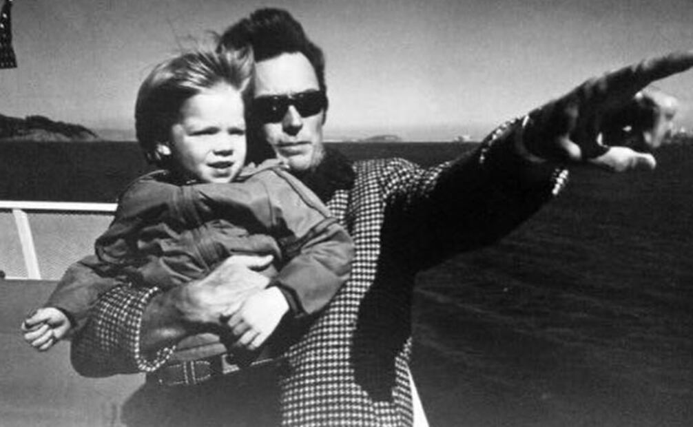 Clint Eastwood con su hijo Kyle, cuando era niño. 
Instagram kyleeastwood