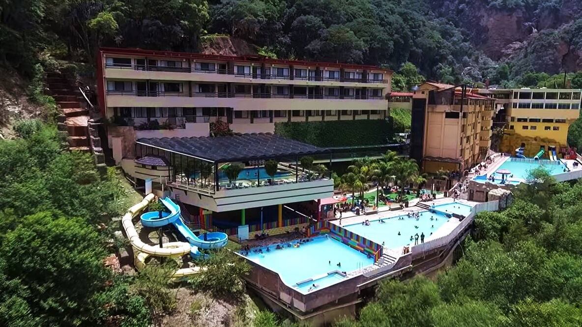 Las Aguas Termales de Chignahuapan cuentan con albercas generales, VIP, privadas y de fácil acceso para personas con discapacidad. Foto: Youtube Hotel y Balneario Aguas Termales de Chignahuapan