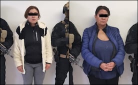 Caen en Iztapalapa dos presuntas integrantes de banda dedicada al robo y desmantelamiento de autos; aseguran droga, armas y placas de circulación