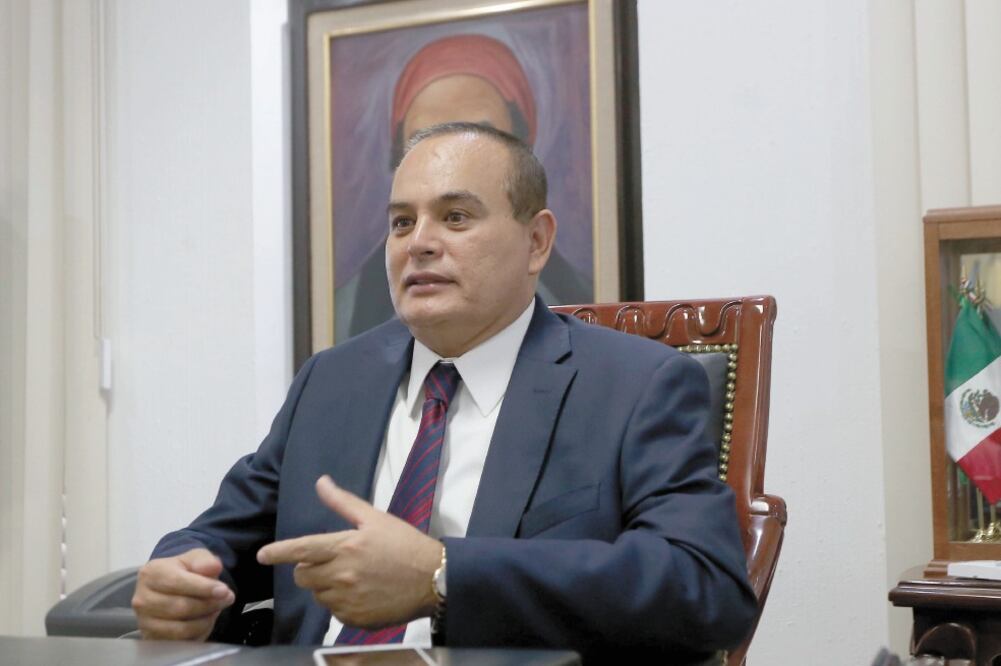 El titular de Seguridad Pública de Michoacán nació en Guadalajara, Jalisco, tenía 56 años y era maestro en Derecho Constitucional. Foto: ARCHIVO/EL UNIVERSAL