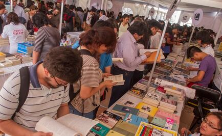 Anuncian Gran Remate de Libros de la UNAM