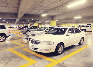 PRI busca prohibir cobro de estacionamiento en escuelas