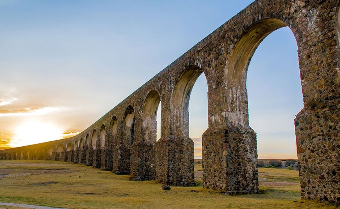 Los Arcos del Sitio se encuentran a una hora de este Pueblo Mágico. Imagen: www.gob.mx/sectur