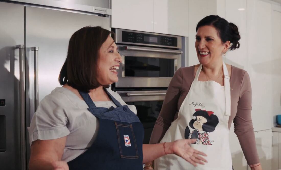 Xóchitl Gálvez y Kenia López Rabadán cocinando bacalao. Foto: Captura de pantalla