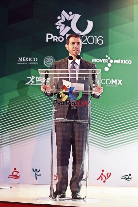 Alfredo Castillo se compromete a seguir los estatutos de la Carta Olímpica (CORTESÍA. CONADE)