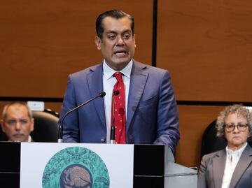 Sergio Gutiérrez acusa "campaña" en su contra y de su esposa para deslegitimarlos; boletos de F1 fueron cortesía, afirma