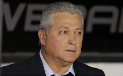 Víctor Manuel Vucetich acusa corrupción en el futbol mexicano