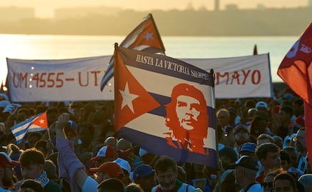 Trump afirma que EU tomará el control de Cuba "casi de inmediato"; endurece sanciones
