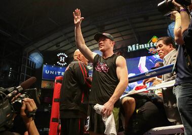 "Canelo" fulmina a Kirkland