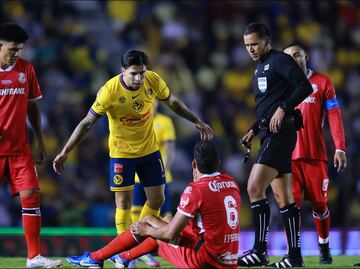 ¿Penal sobre Henry Martín y roja para Alexis Vega? Esto dijeron algunos exsilbantes sobre el arbitraje en la Final