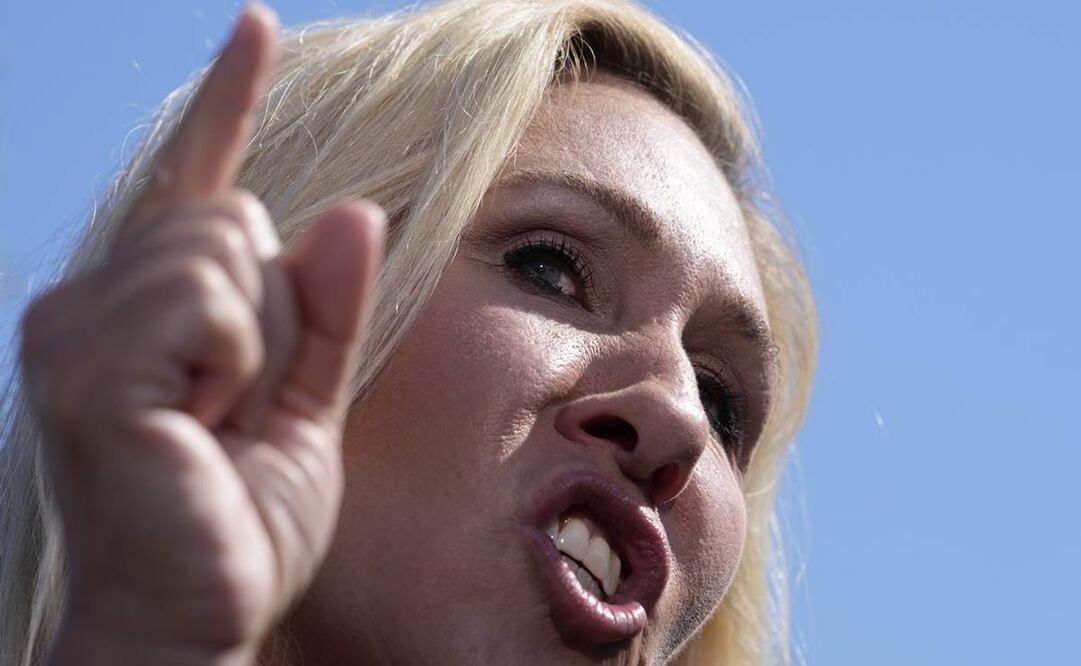 La representante Marjorie Taylor Greene, republicana por Georgia, dice que convocará una votación la próxima semana para derrocar al presidente de la Cámara de Representantes, Mike Johnson. Foto: AP
