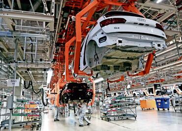 Dólar abarata coches más en México que en EU