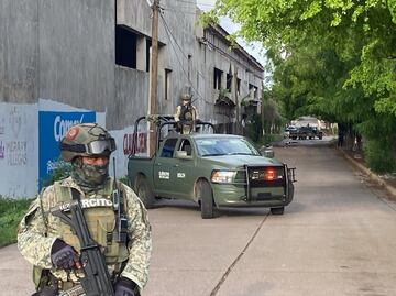 Ola de violencia deja cuatro personas asesinadas en dos municipios de Sinaloa; atacan casino clandestino y “levantan” a socorrista de la Cruz Roja