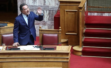 Grecia aprueba ley que amplía a 6 días la semana laboral y flexibiliza los horarios de empleados