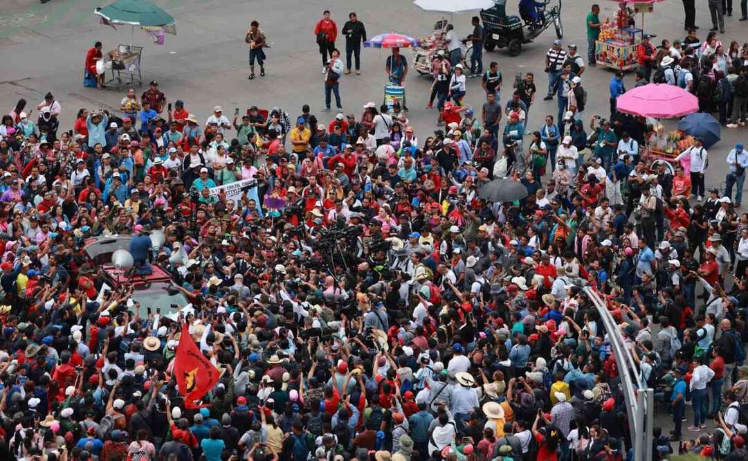 Maestros de la CNTE se movilizan en la Ciudad de México. Foto: Axel Sánchez/ EL UNIVERSAL