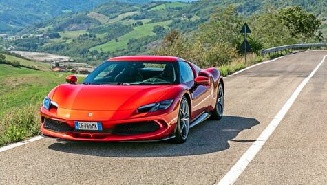 Ferrari 296 GTB, prueba de manejo desde Italia