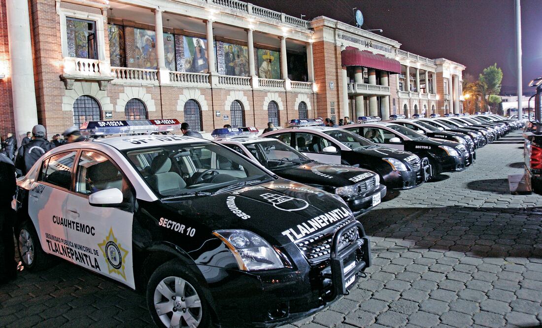 Loa escoltas detenidos llevaban un arma calibre .223 y una pistola 9 milímetros. (Fotografía: Especial)