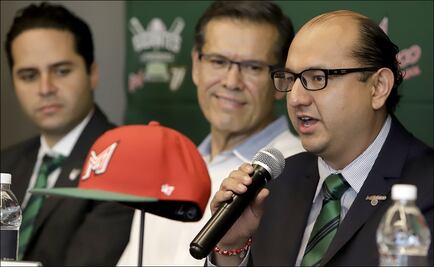 Nuevo presidente de LMB despacha desde cabina de transmisión