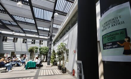 Continúa en el CIDE desmantelamiento