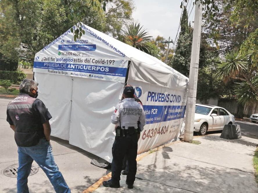 El gobierno municipal justifica que dieron permisos temporales a las carpas por otorgar servicios de primera necesidad. Foto: Rebeca Jiménez