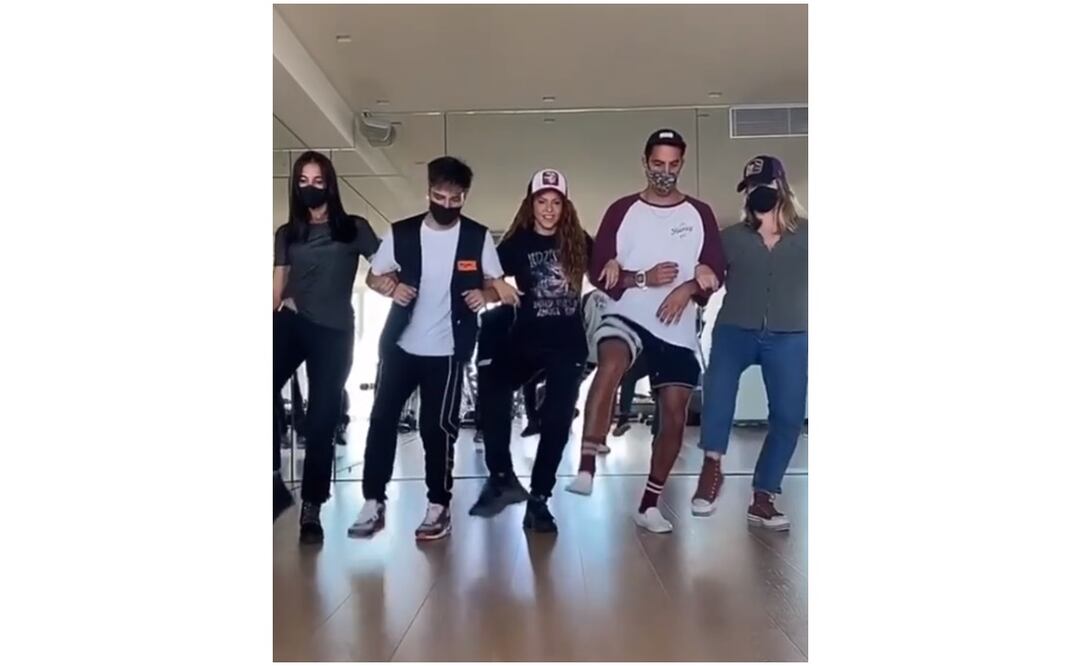 Shakira bailando sin sana distancia ni cubrebocas. Foto: Instagram 
