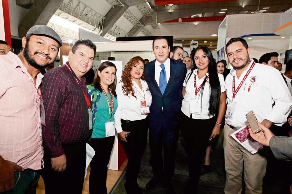 Rafael Moreno Valle, gobernador poblano, estuvo ayer en la inauguración de la Vigésima Expo y Venta de lsociación Nacional de Abarroteros Mayoristas (ARCHIVO. EL UNIVERSAL)