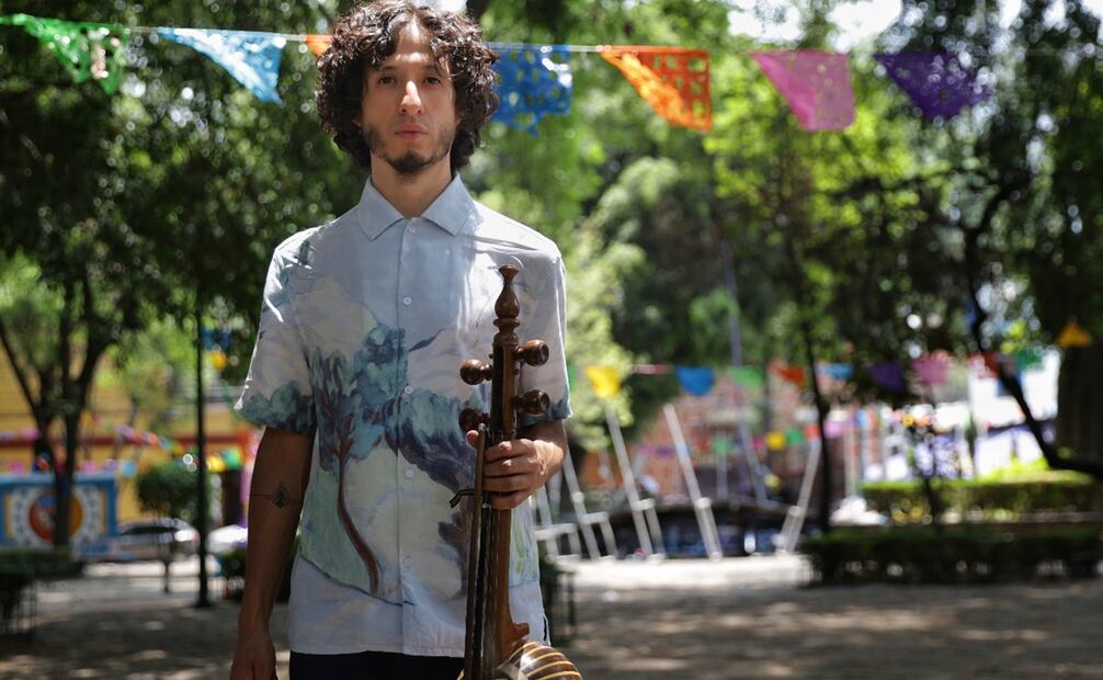 Retratos al artista Yunue Itsi por el álbum "Intifada México". Foto: Fernanda Rojas/ El Universal.