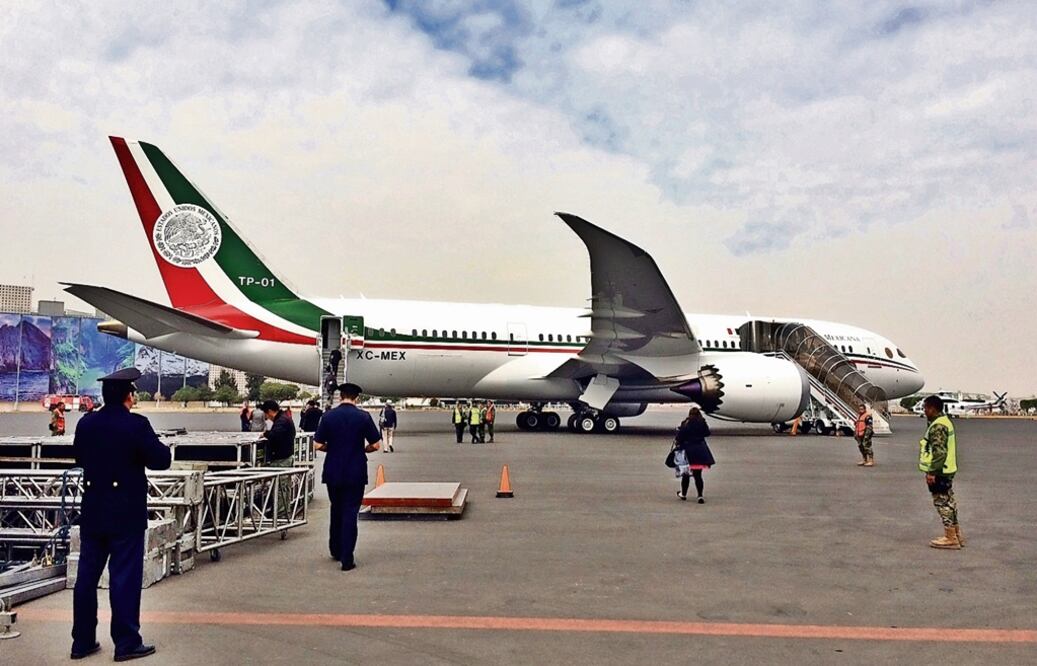 La empresa detalló la lista de aeronaves que el gobierno mexicano posee, entre estos los helicópteros pumas, jets, así como el actual avión presidencial denominado José María Morelos y Pavón. Foto: Archivo/EL UNIVERSAL