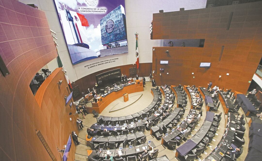 Los diputados de Morena acusaron de traición a compañeros por votar en contra de la convocatoria. Foto: Archivo/ EL UNIVERSAL.