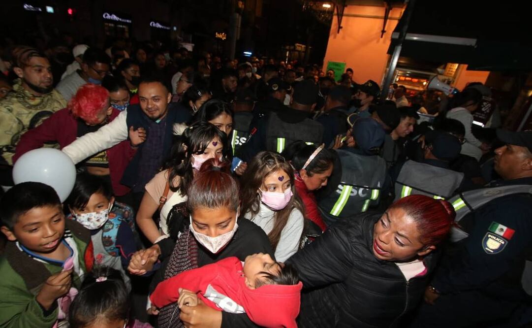 Grupo Firme en el Zócalo de la CDMX. Foto: Carlos Mejía/EL UNIVERSAL