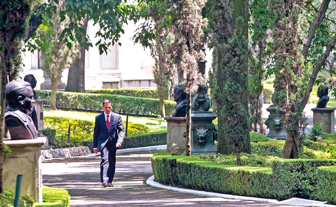 Frausto explained that a large section would be open for the public, though there was still no consensus on which specific parts would be prepared for public view - Photo: Juan Carlos Morales/EL UNIVERSAL