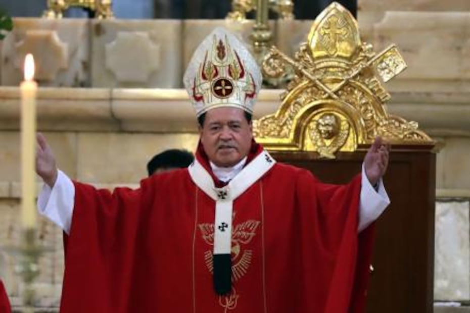 Festeja el cardenal Norberto Rivera 75 años