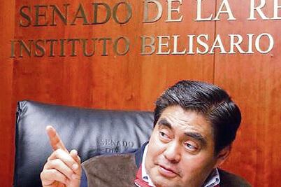 Pide Barbosa atención a denuncias por comicios