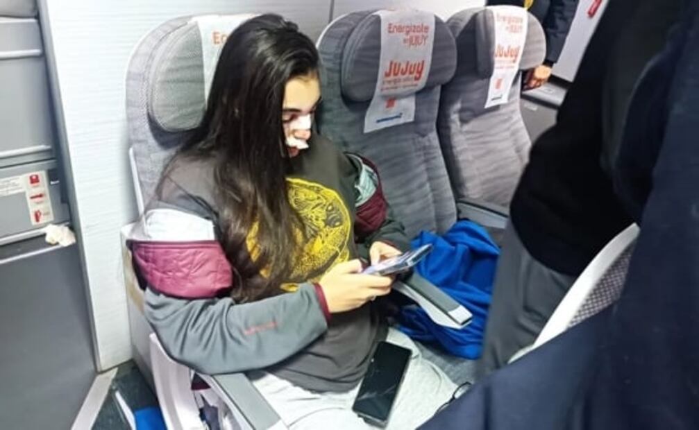 Fuertes turbulencias dejan daños y pasajeros heridos en avión de Aerolíneas Argentinas