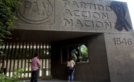 Brazos derechos azules van contra corrupción