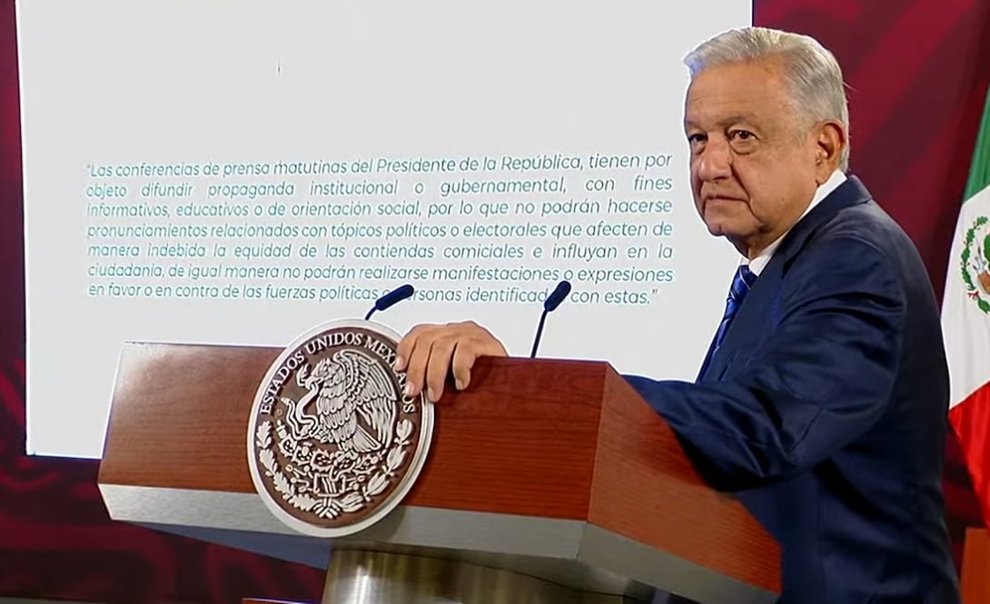 El presidente Andrés Manuel López Obrador dijo que añadirá un mensaje antes de su conferencia matutina, advirtiendo que si están a favor de la corrupción no vean la conferencia. Foto: especial