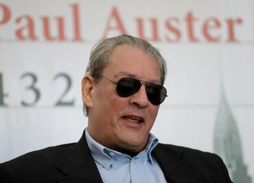 Hijo del escritor Paul Auster es acusado por sobredosis de su hija de 10 meses