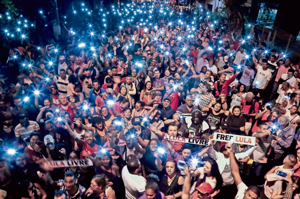 Disputan en Brasil libertad de Lula