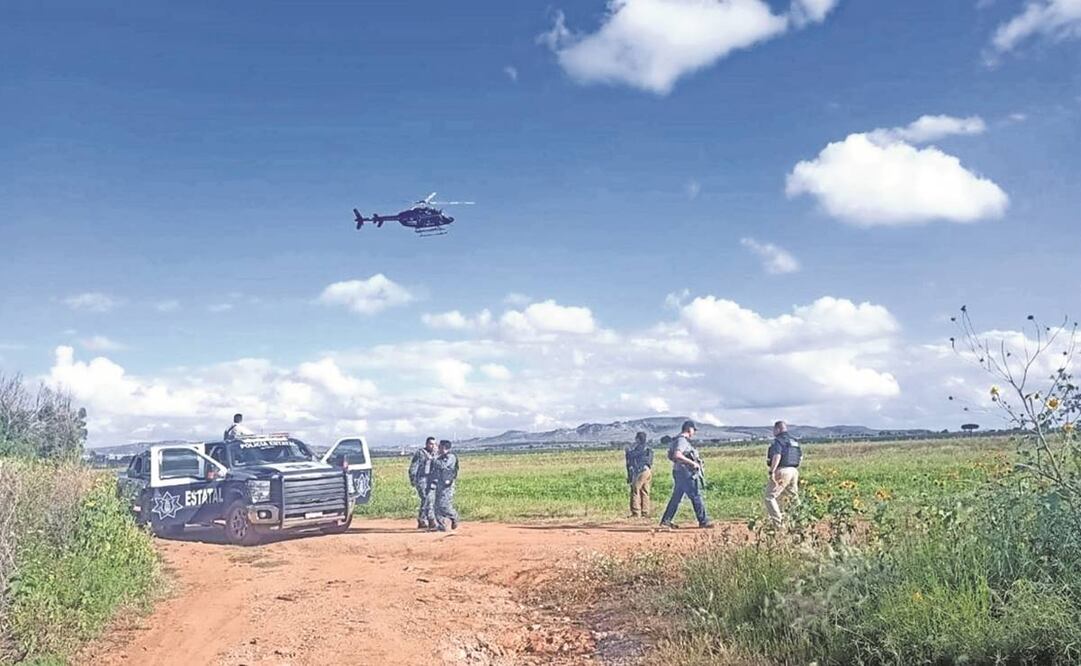 Autoridades estatales recorren diferentes zonas de la entidad para dar con los reos que escaparon. Foto: Especial
