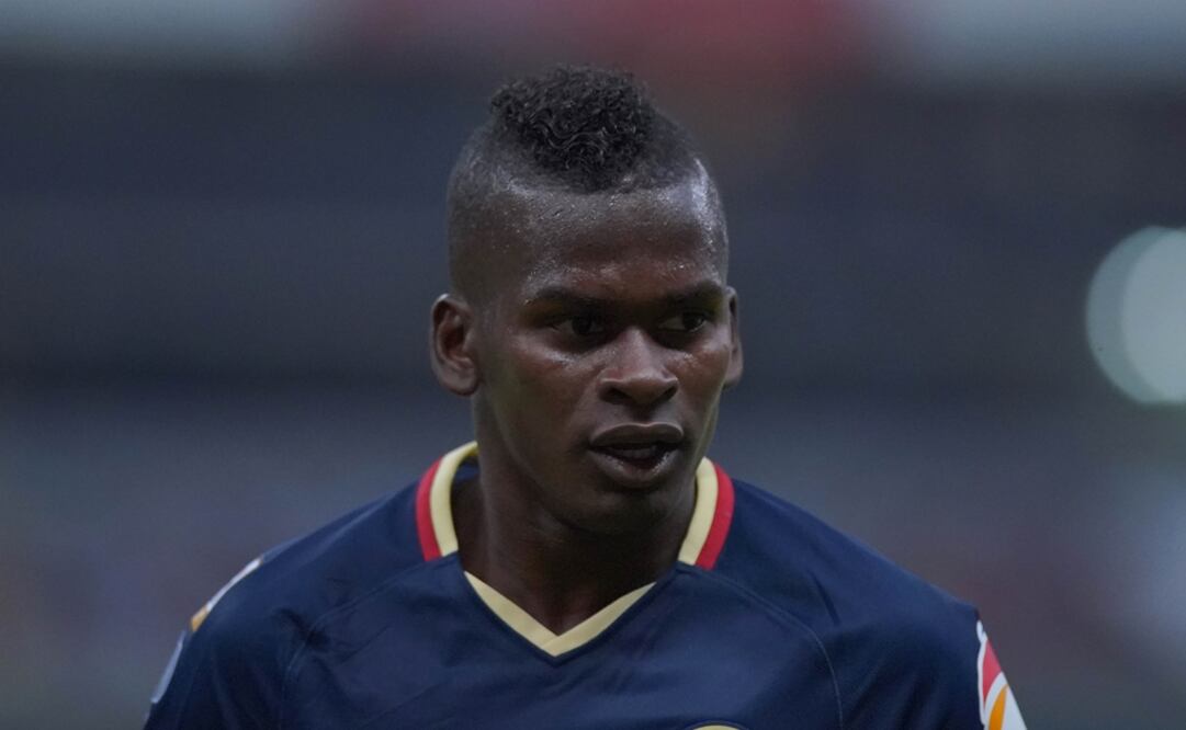 Imago7. Darwin Quintero fue recibido por algunos aficionados en el aeropuerto de Minnesota