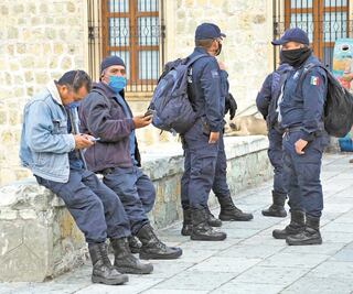 Con miedo por la familia, policías enfrentan al Covid-19 en Oaxaca