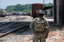 Marina lamenta la muerte de 4 elementos navales al caer auto en muelle de Tamaulipas; autoridades investigan las causas