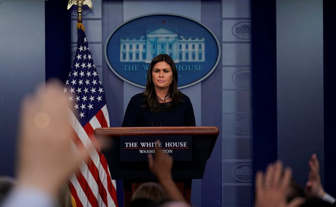 "Estamos considerando sanciones adicionales a Rusia y tomaremos una decisión en un futuro cercano", dijo en un breve comunicado la portavoz de la Casa Blanca, Sarah Huckabee Sanders (Foto: Reuters)