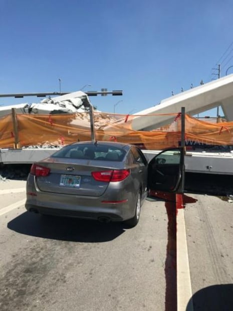 Hay "múltiples víctimas" tras colapso de puente peatonal, dice policía de Miami