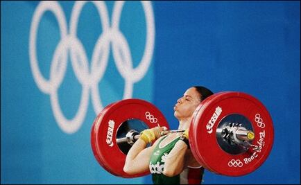 Luz Acosta recibe el bronce olímpico seis años después