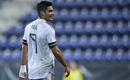 Raúl Jiménez, con paso lento como goledor de la Selección Mexicana