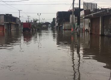 Atienden encharcamientos en Valle de Toluca