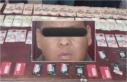 "Ordeñaba" tarjetas bancarias en Villa Victoria, Edomex, y policías lo descubren
